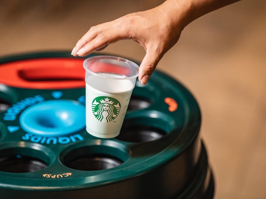 Starbucks.jpg
