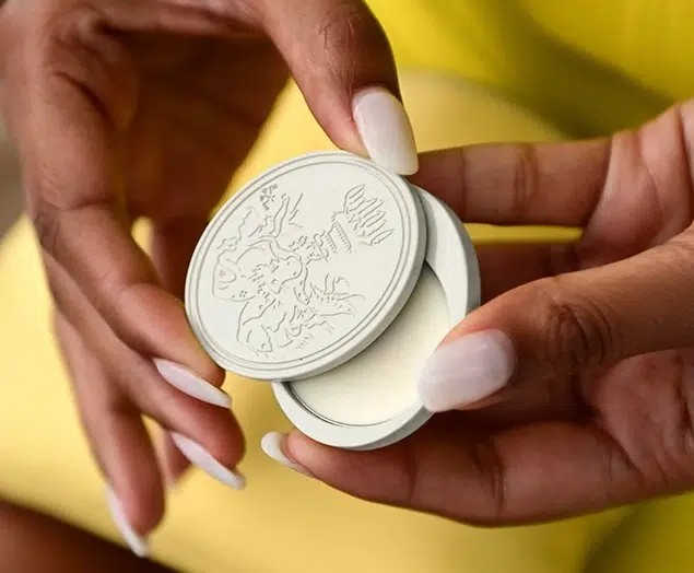 The Future of Solid Fragrance – Embracing Sustainable Beauty