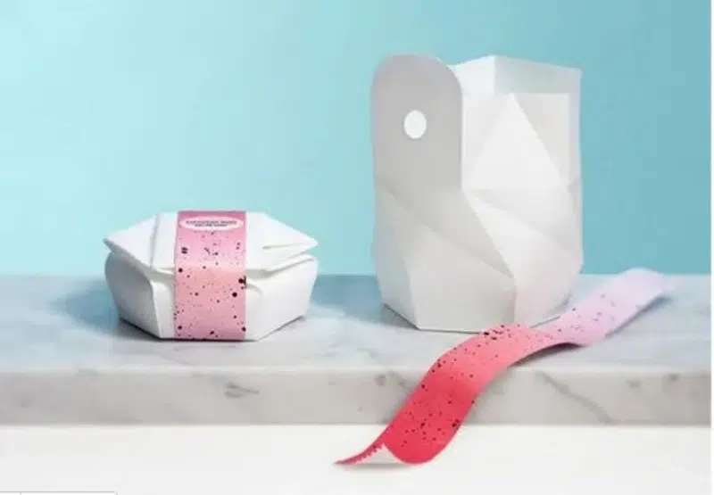 Creative packaging of instant noodle bowl