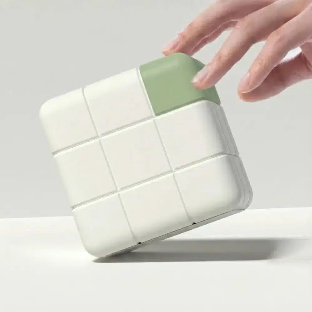 Magic Cubes-shaped Packaging for Beauty Supplements