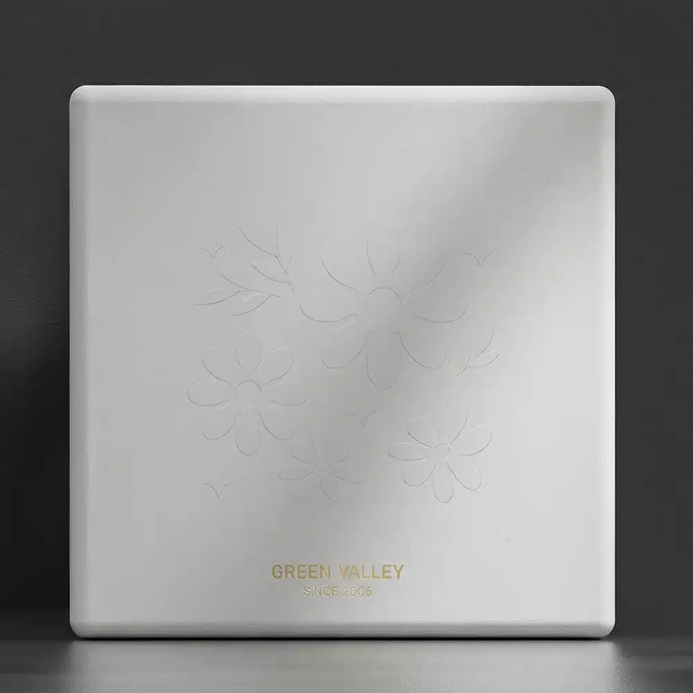 Embossing Floral Pattern Fragrance Box