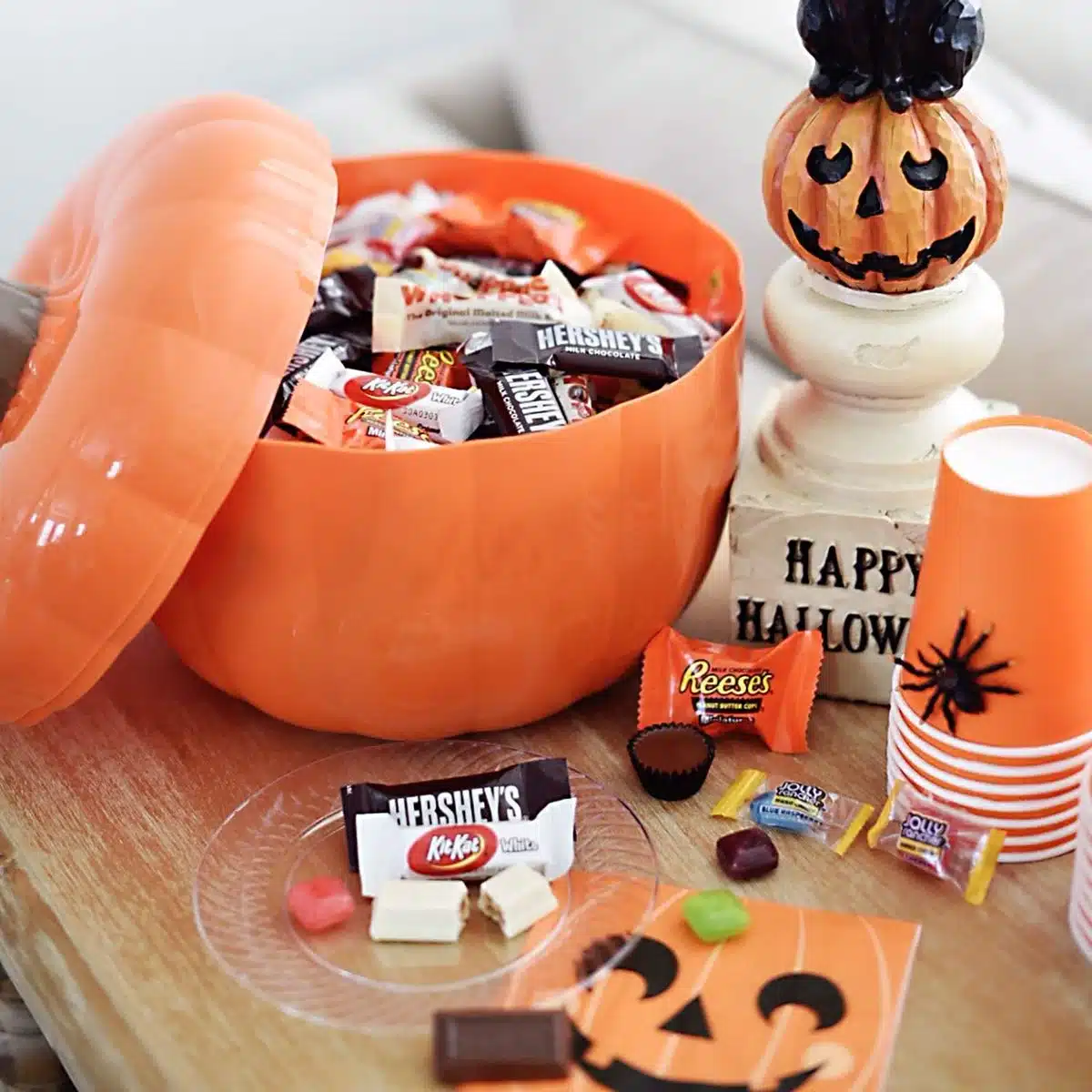 Hershey Reese's Pumpkin Bowl