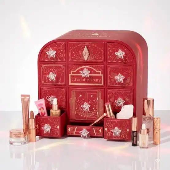 Charlotte Tilbury — Hollywood Beauty Wonderland Advent Calendar packaging view 1