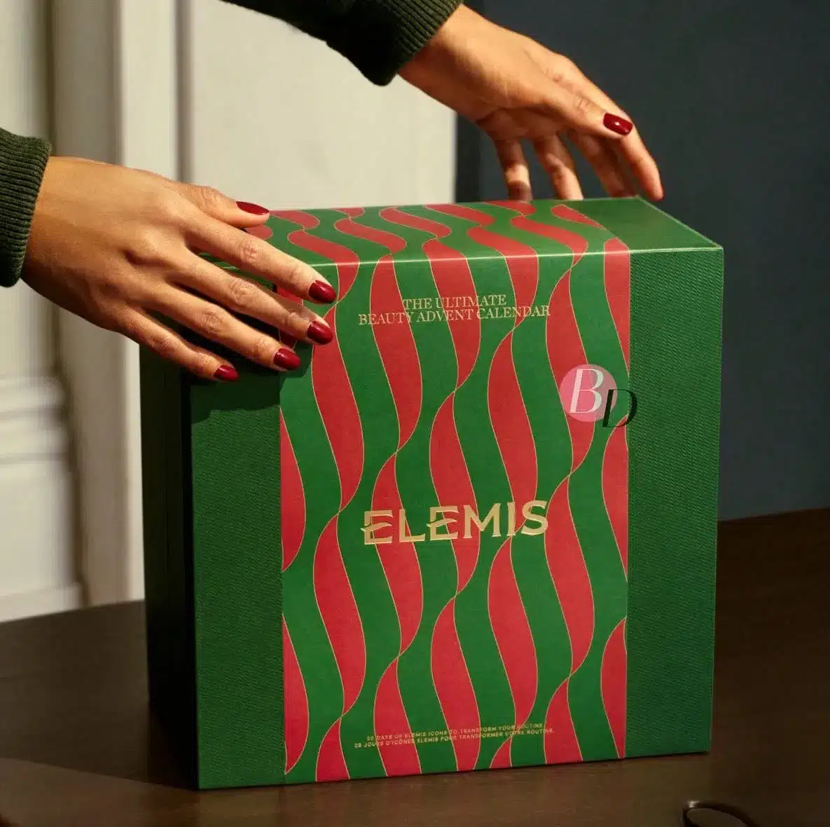 ELEMIS — The Ultimate Beauty Advent Calendar packaging view 2