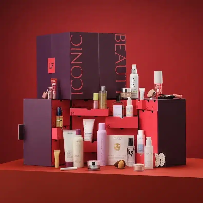 LOOKFANTASTIC — Beauty Advent Calendar packaging view 1